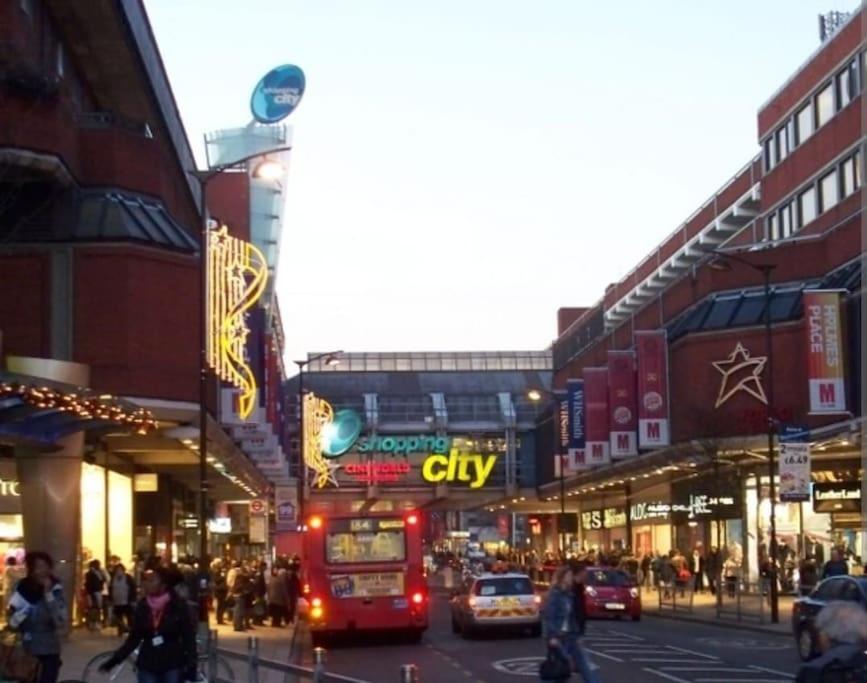 Luxury 1 Bedroom Flat In The Heart Of Wood Green London Luaran gambar